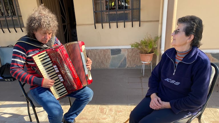 Nelly tuvo el privilegio de conocer y disfrutar de la música de Leonor Marzano.