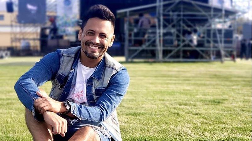 Nelson Aguirre se divierte en las redes sociales.