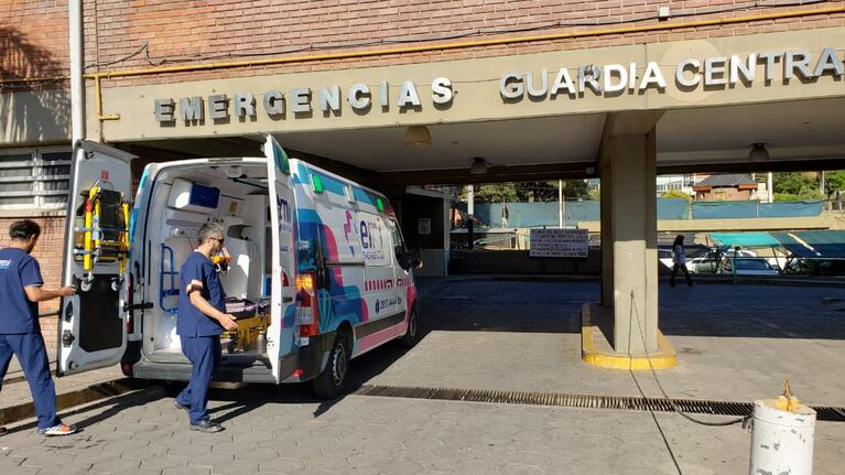 Nerea llegó en ambulancia al Hospital San Roque.