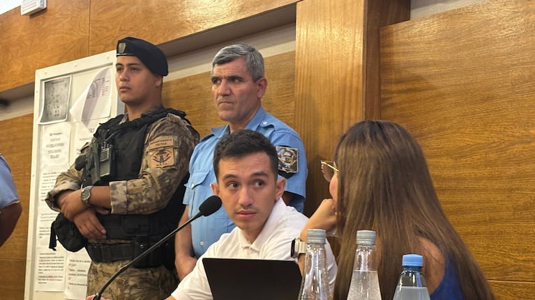Néstor Soto antes de escuchar los alegatos de las partes.