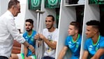 Neto, junto a los juveniles del Chapecoense.