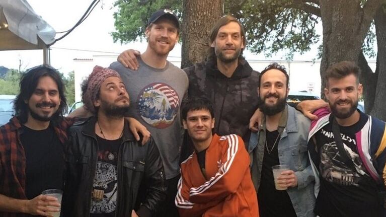 New Indians junto a Maxi Audisio, el enviado especial de El Doce.