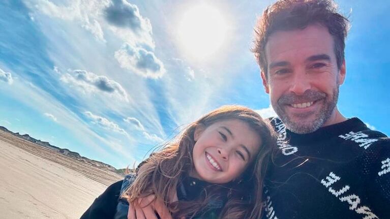 Nico Cabré y su hija disfrutaron de días en la playa con Rocío Pardo.