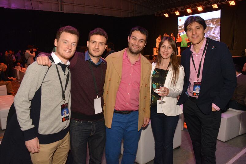 Nico Colautti, Diego Dellatorre, José Sosa, Leonela Dovo y Rubén Barboza de ElDoce.tv. Foto: Sergio Díaz.