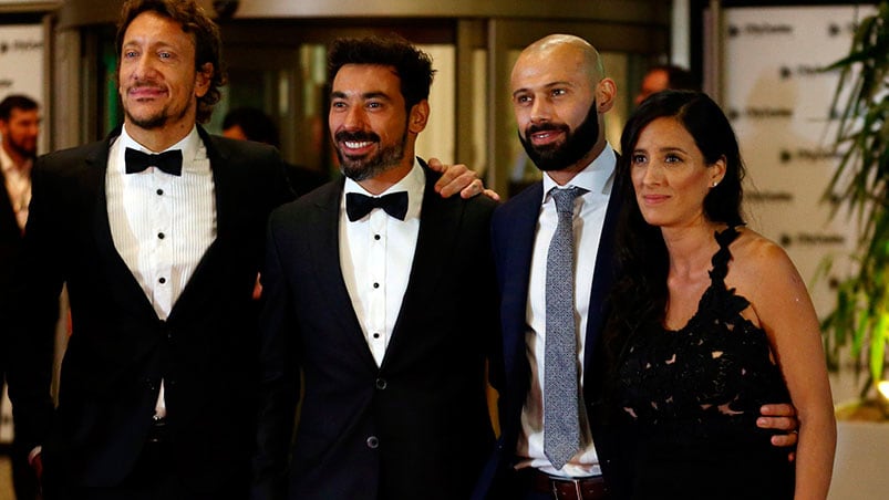 Nico Vázquez, Lavezzi, Mascherano y su esposa eligieron el negro.