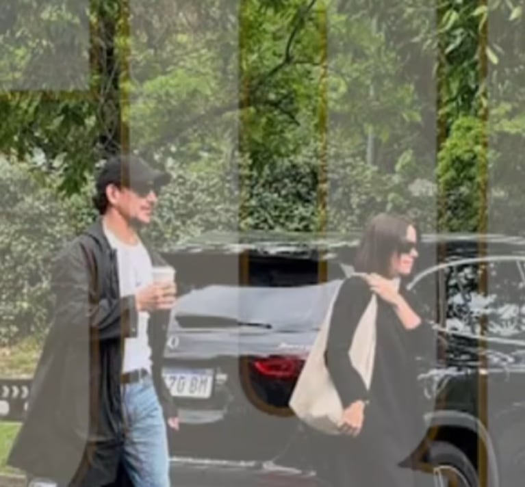 Nico Vázquez y Dai Fernández por primera vez juntos como pareja.  (Foto: captura América)