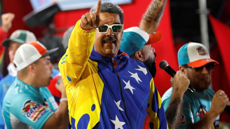 Nicolás Maduro celebró el resultado de las elecciones desde Caracas.