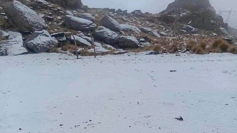 Nieve en el cerro Champaquí.