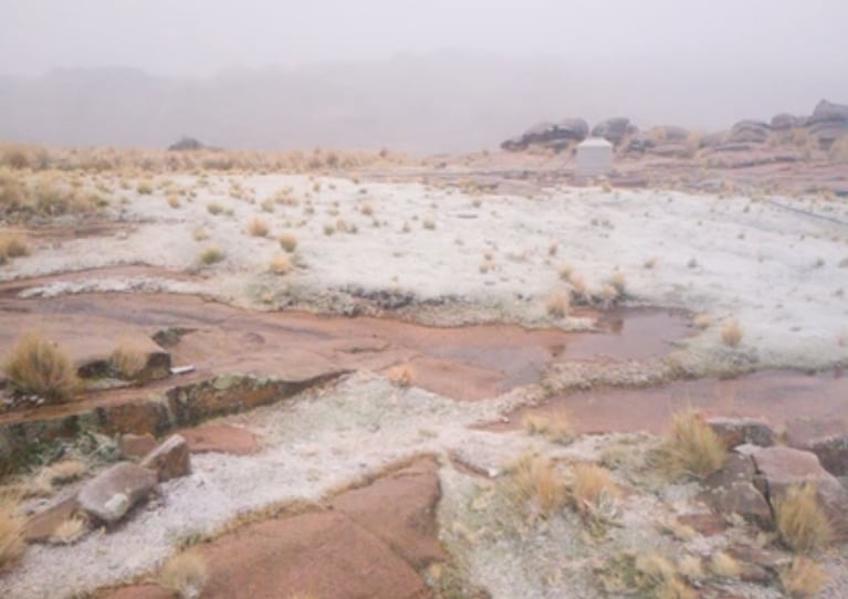 Nieve en el Champaquí (Foto: refugio Herencia Serrana)