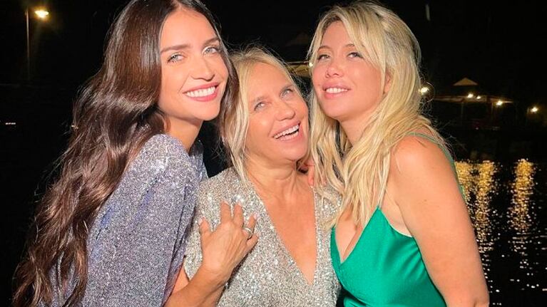 Nora Colosimo con sus hijas Wanda y Zaira.