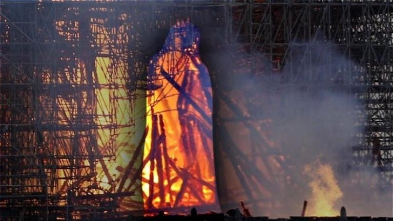 Notre Dame: se formó una silueta entre las llamas y dijeron que vieron a Jesús