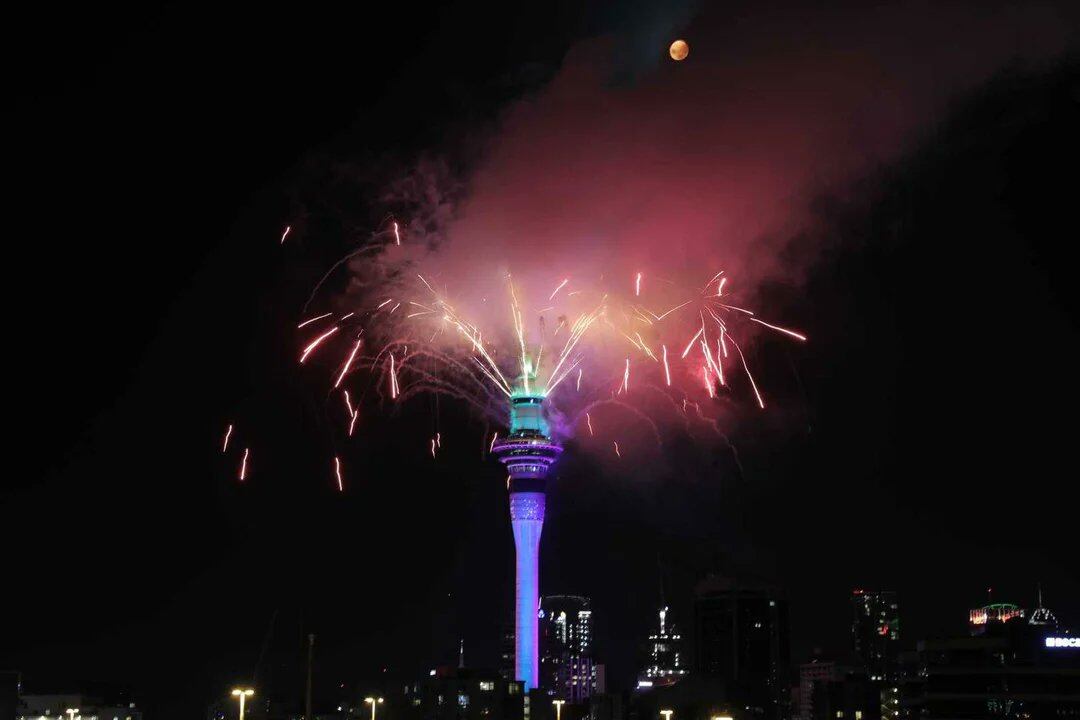 Nueva Zelanda y su clásica celebración con fuegos artificiales.