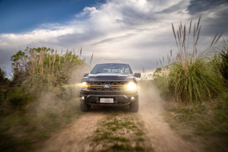 Nuevas versiones de la Ford F-150: Tremor y Lariat Híbrida