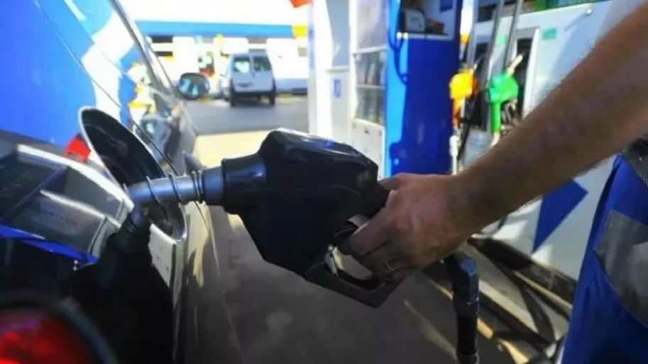 Nuevo año y nuevo incremento de los combustibles en el país.