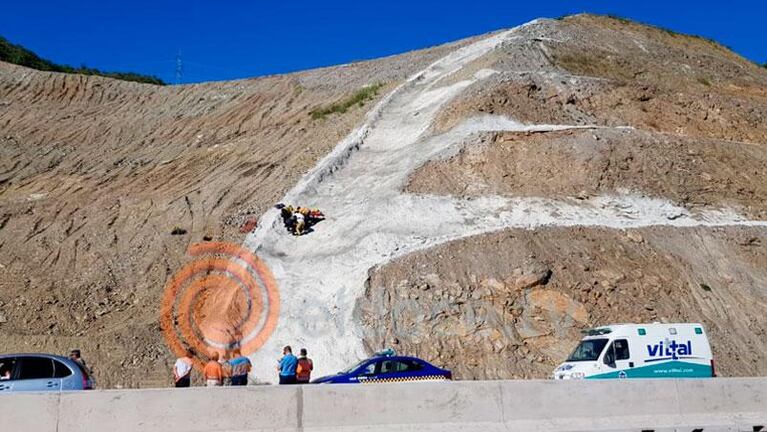 Nuevo puente: subió a la montaña, se cayó y terminó herido