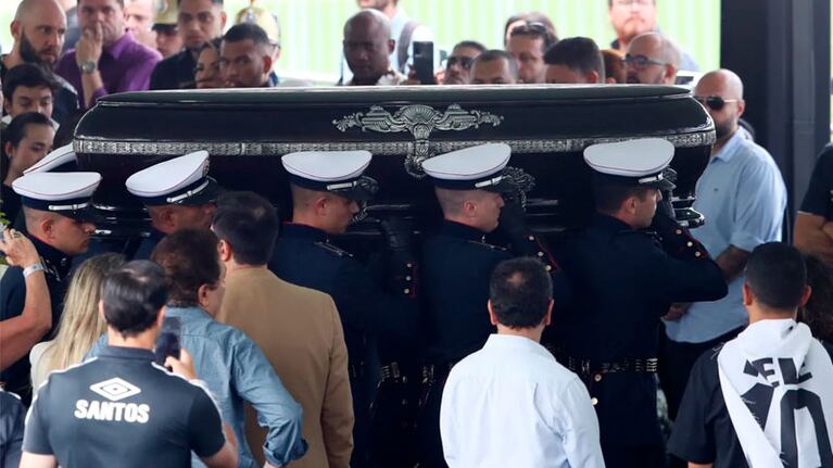 O Rei eligió el cementerio más alto del mundo para su eterno descanso.