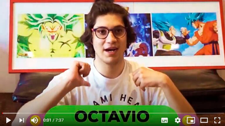 Octavio encontró en Youtube un espacio de expresión.