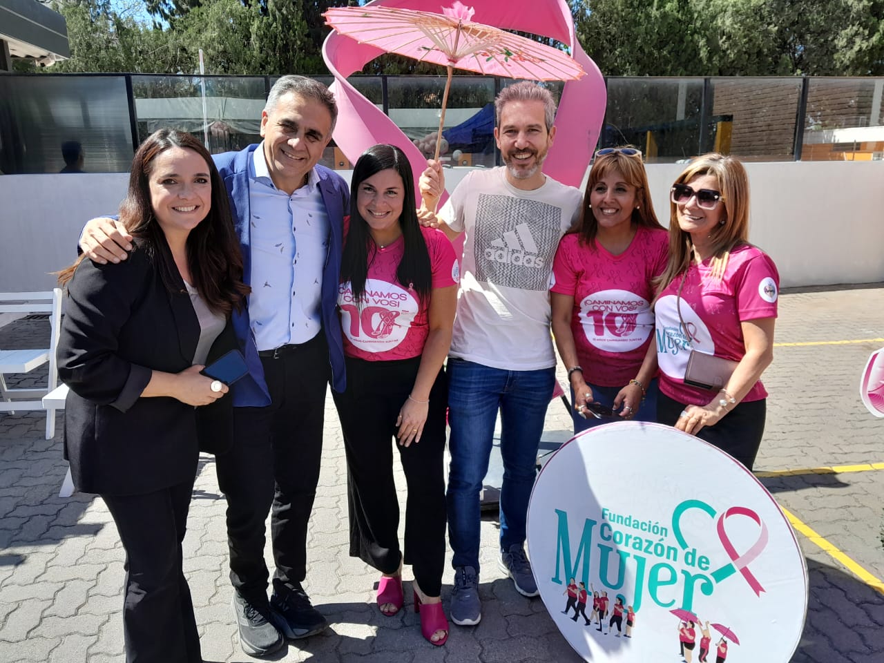 Octubre Rosa en El Doce, una jornada emotiva.