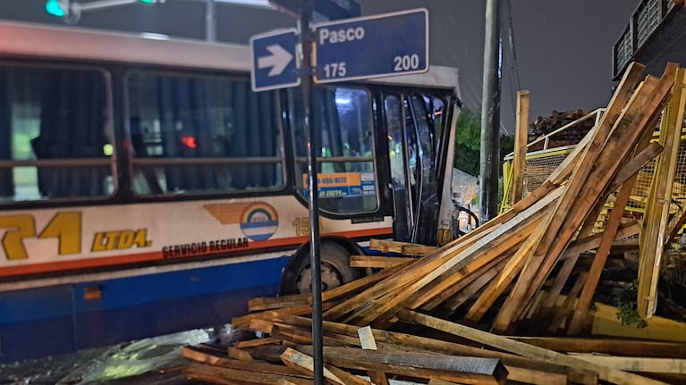 Ocurrió en la esquina de Colón y Pasco. Foto: Juampi Lavisse / ElDoce.