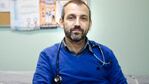 "Ojalá no nos veamos en el Rawson, no te contagies y no te enfermes", escribió el médico en su Twitter.