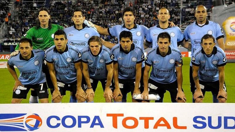 Olave, Marquez, Barrios, Velázquez y Farré, los sobrevivientes de la Sudamericana 2013.
