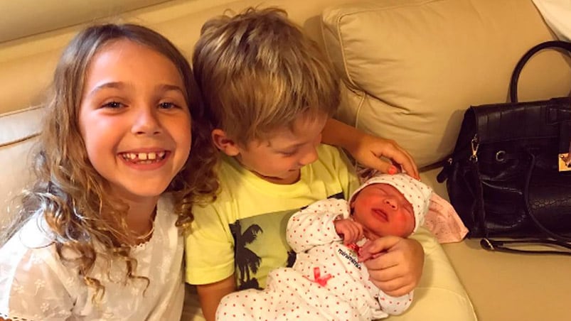 Olivia, Milo y Alma, los tres hijos de Mariano Martínez.