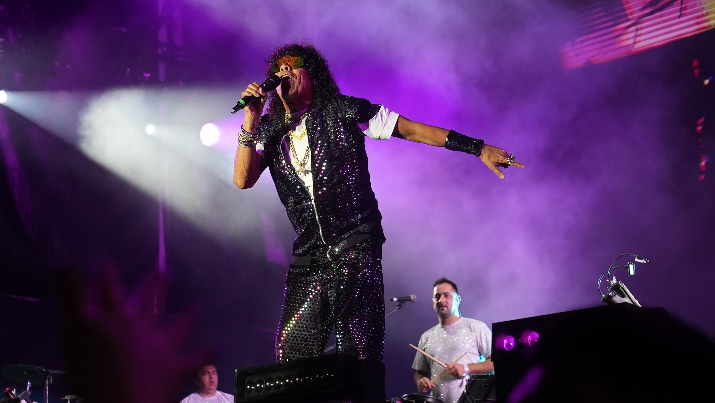 Operaron con éxito a La Mona Jiménez y la evolución es favorable