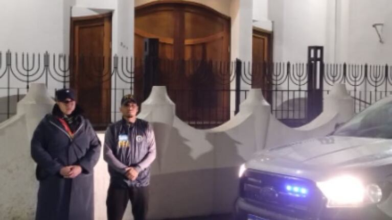 Operativo de seguridad en el Centro Unión Israelita en Córdoba.
