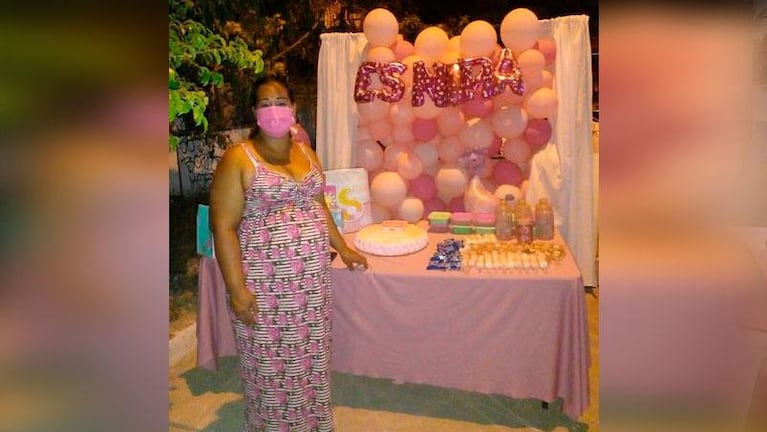 Organizó un baby shower, la dejaron plantada y se volvió viral