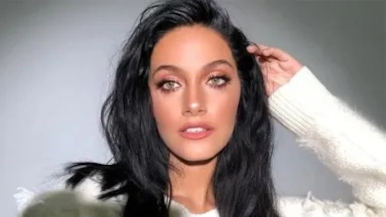 Oriana compartió la primera foto de su hija Gia.