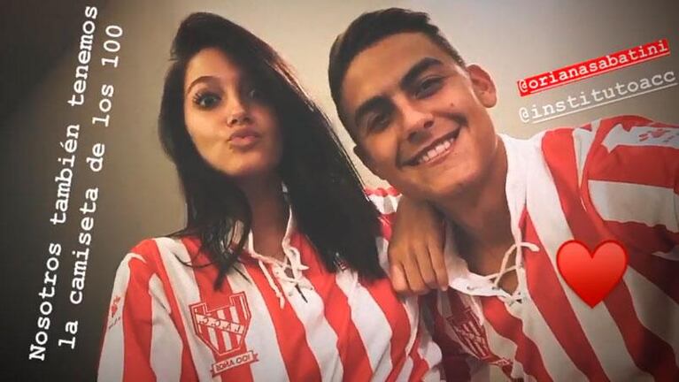 Oriana Sabatini posó con Dybala... ¡y la camiseta de Instituto!