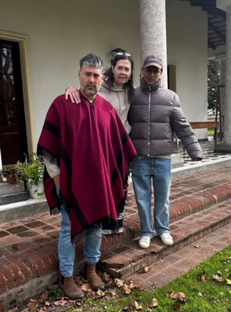 Oriana Sabatini y Paulo Dybala disfrutan de sus vacaciones en Córdoba junto a la pequeña Gia.