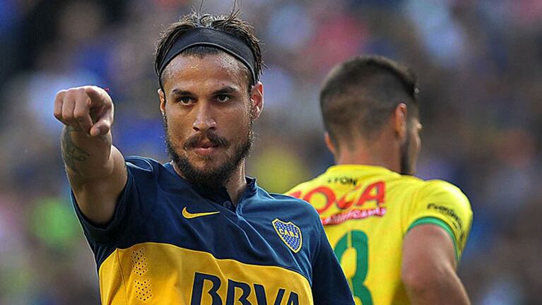 Osvaldo apunta alto cuando de mujeres se trata.