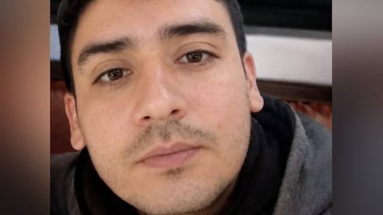 Pablo Ezequiel Gómez es buscado tras el femicidio de su pareja.