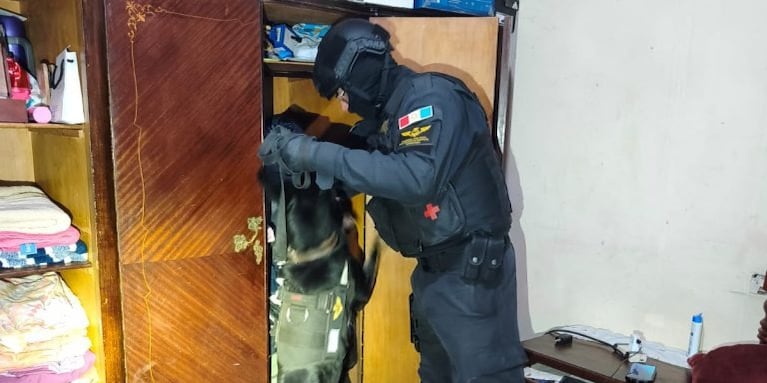 Padre e hija fueron detenidos en la ciudad de Córdoba.