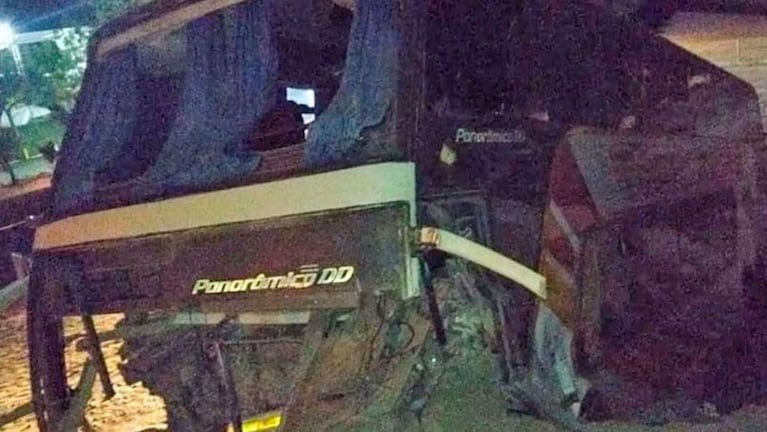 Padre e hijo, ambos cordobeses, murieron al chocar un colectivo en Brasil