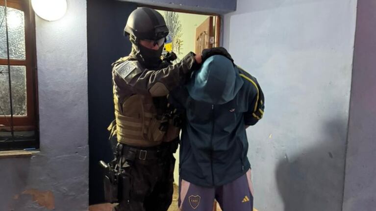 Padre e hijo quedaron detenidos por vender droga.