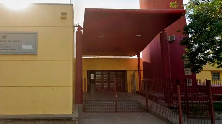 Padres en alerta por un alumno que llevó un revólver a la escuela.