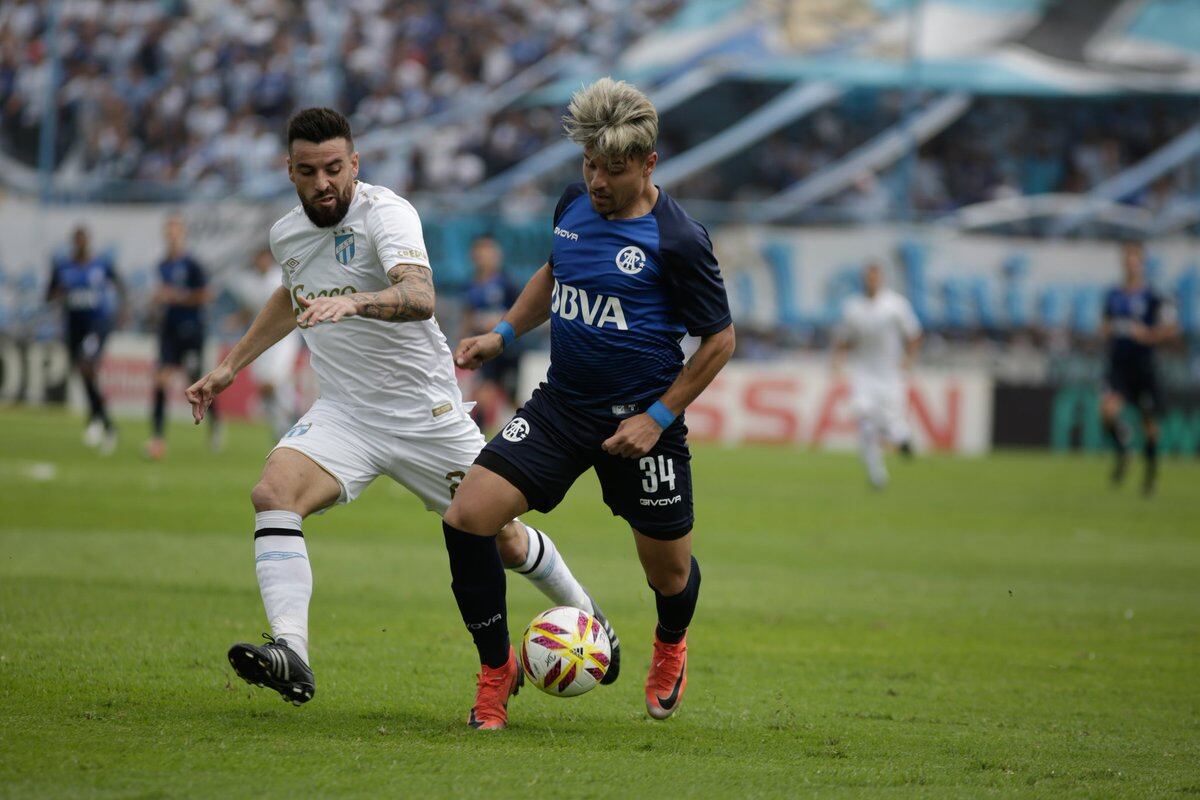 Palacios no pudo pesar en el duelo con San Román.