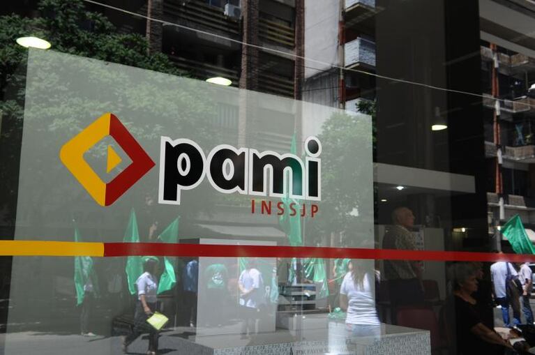 PAMI: echan a 170 empleados jerárquicos