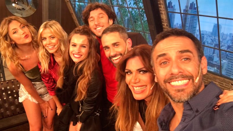 Pampita pasó por el programa de Mónaco y luego arrancó el suyo.