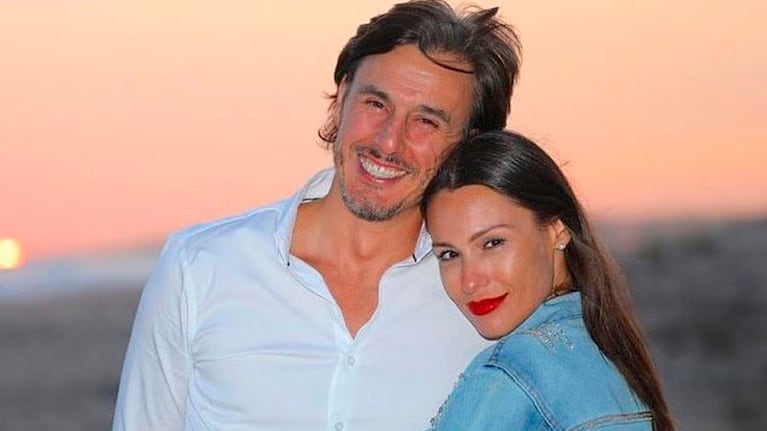 Pampita y su esposo, en la mira por versiones de embarazo.