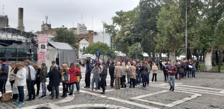 Papelón: el cartel con un horror ortográfico en el Congreso de la Lengua