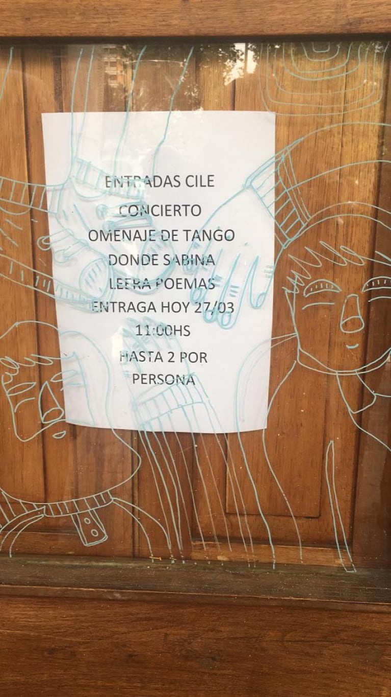 Papelón: el cartel con un horror ortográfico en el Congreso de la Lengua