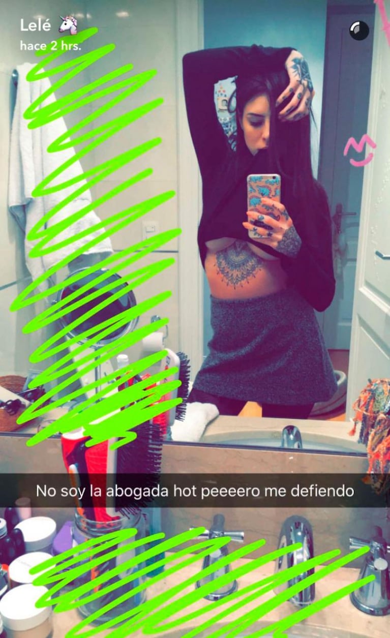 Para el infarto: Cande Tinelli le compitió a la abogada hot