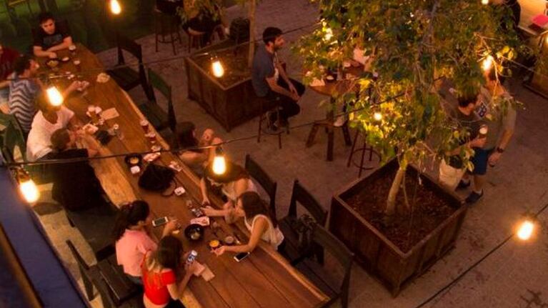 Para evitar fiestas clandestinas, evalúan extender horarios de manera excepcional.