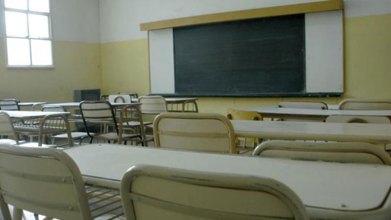 Para la Provincia es "inviable" un aumento del 25% a docentes