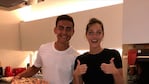 Pareja feliz: así posaron con el plato terminado. / Foto: Instagram