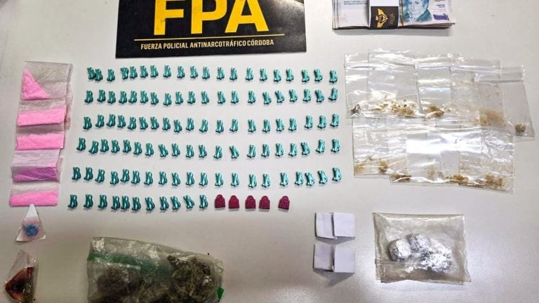 Parte de la droga incautada en la ciudad de Córdoba.