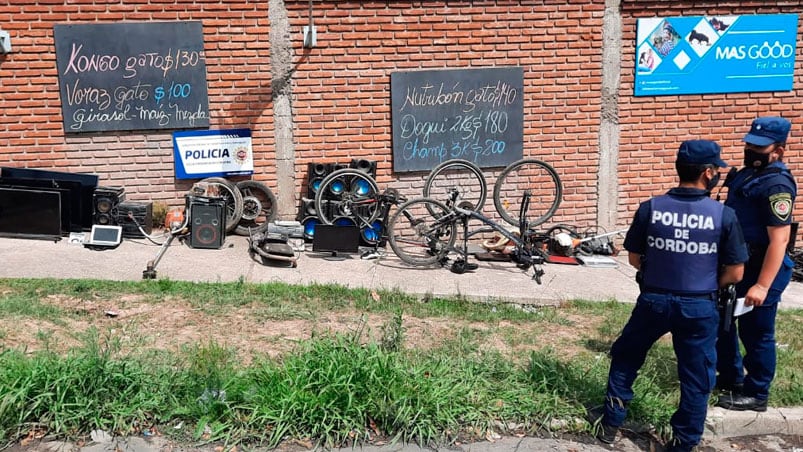 Parte de lo recuperado en Villa La Lonja, donde hubo gran cantidad de asaltos en los últimos días.